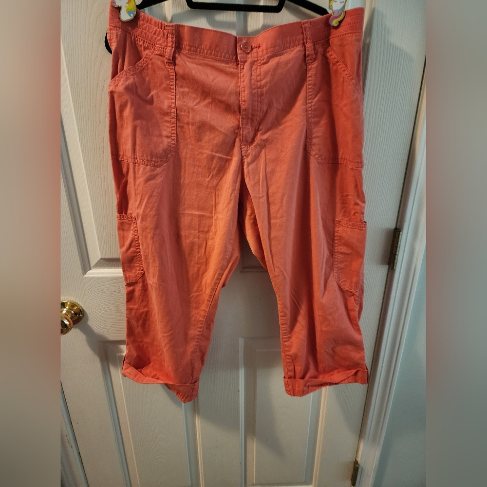 Lee Relaxed Fit Coral Cropped Pants, 16